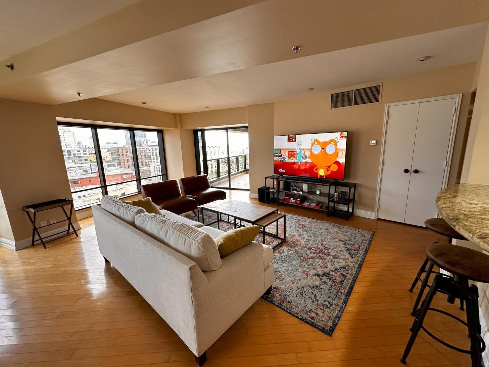 Harbor Club 1201 Gaslamp Apartment San Diego